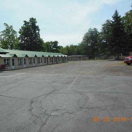 אוסווגו Evergreen Motel מראה חיצוני תמונה