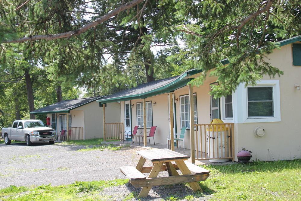 אוסווגו Evergreen Motel מראה חיצוני תמונה