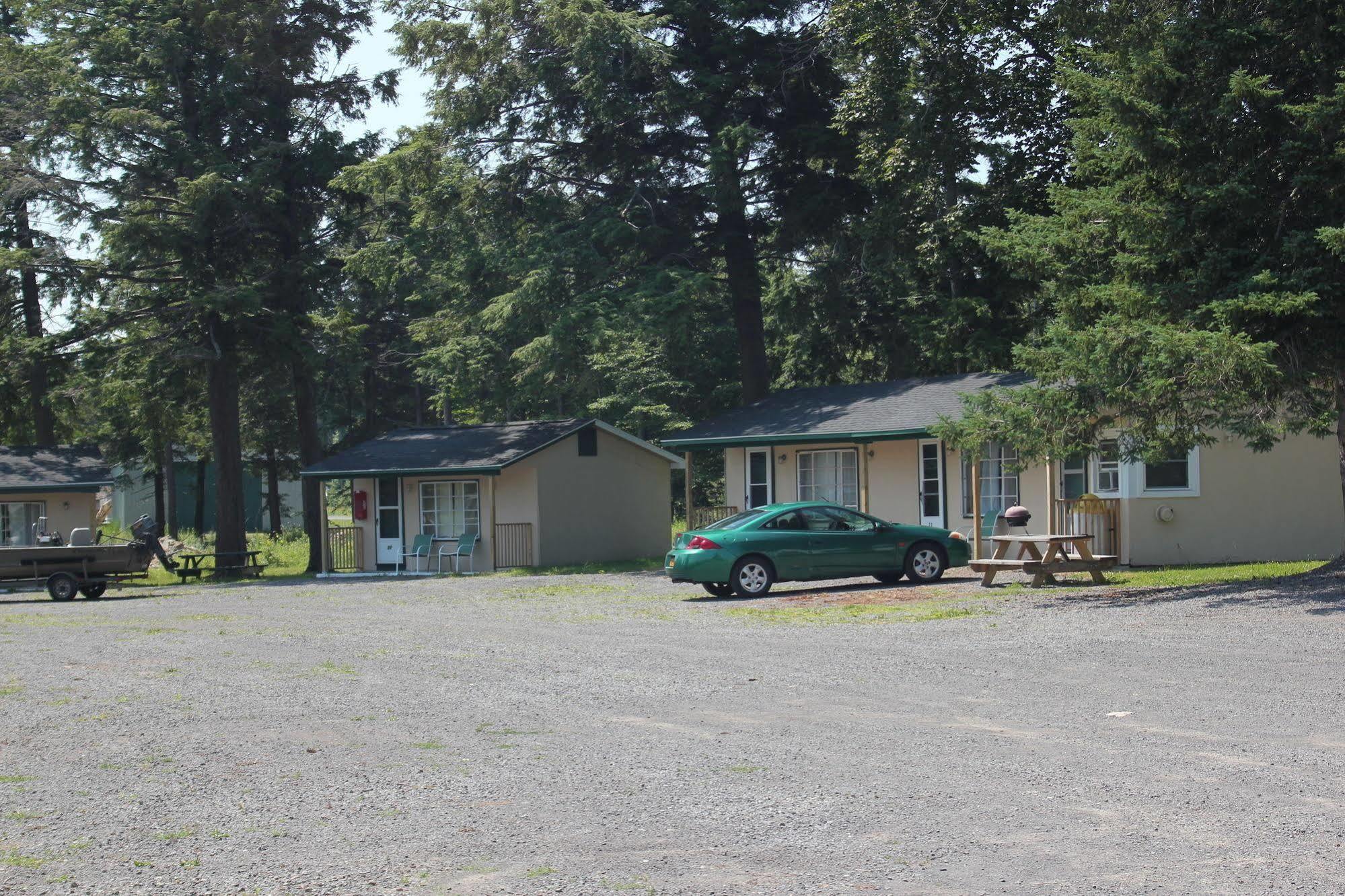 אוסווגו Evergreen Motel מראה חיצוני תמונה