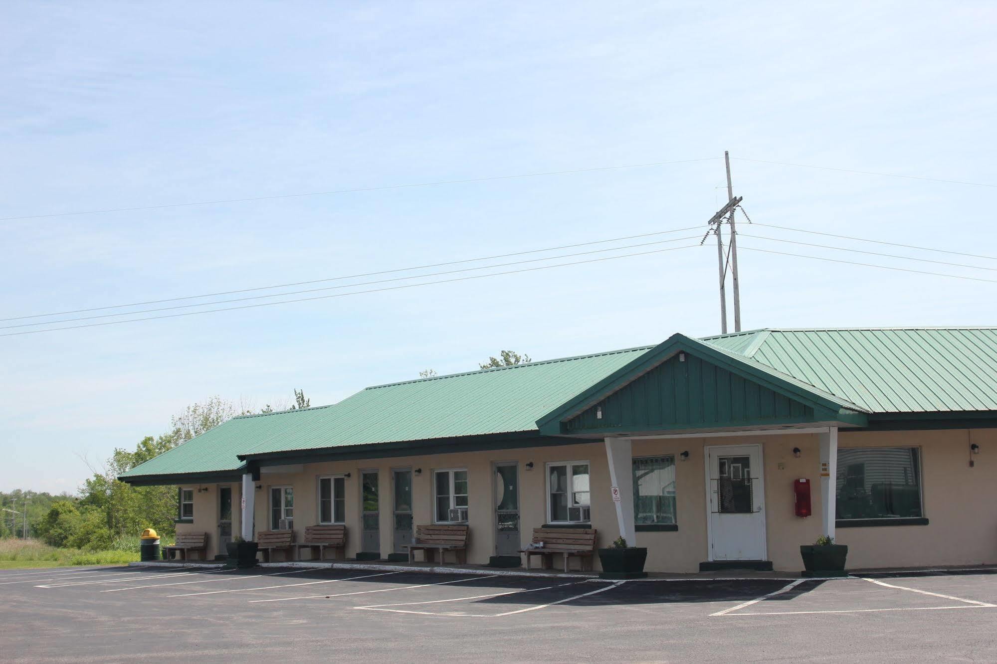 אוסווגו Evergreen Motel מראה חיצוני תמונה