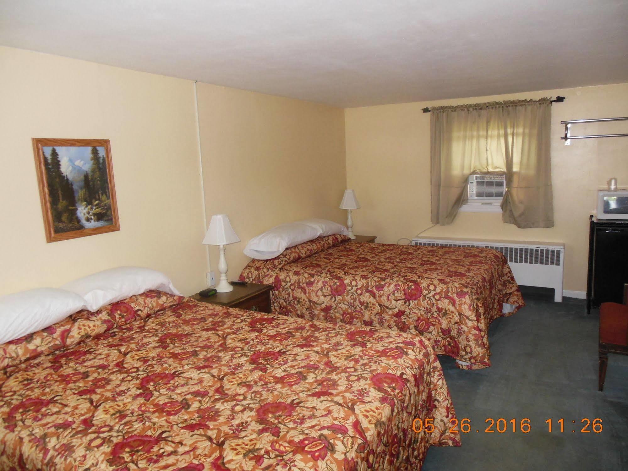 אוסווגו Evergreen Motel מראה חיצוני תמונה