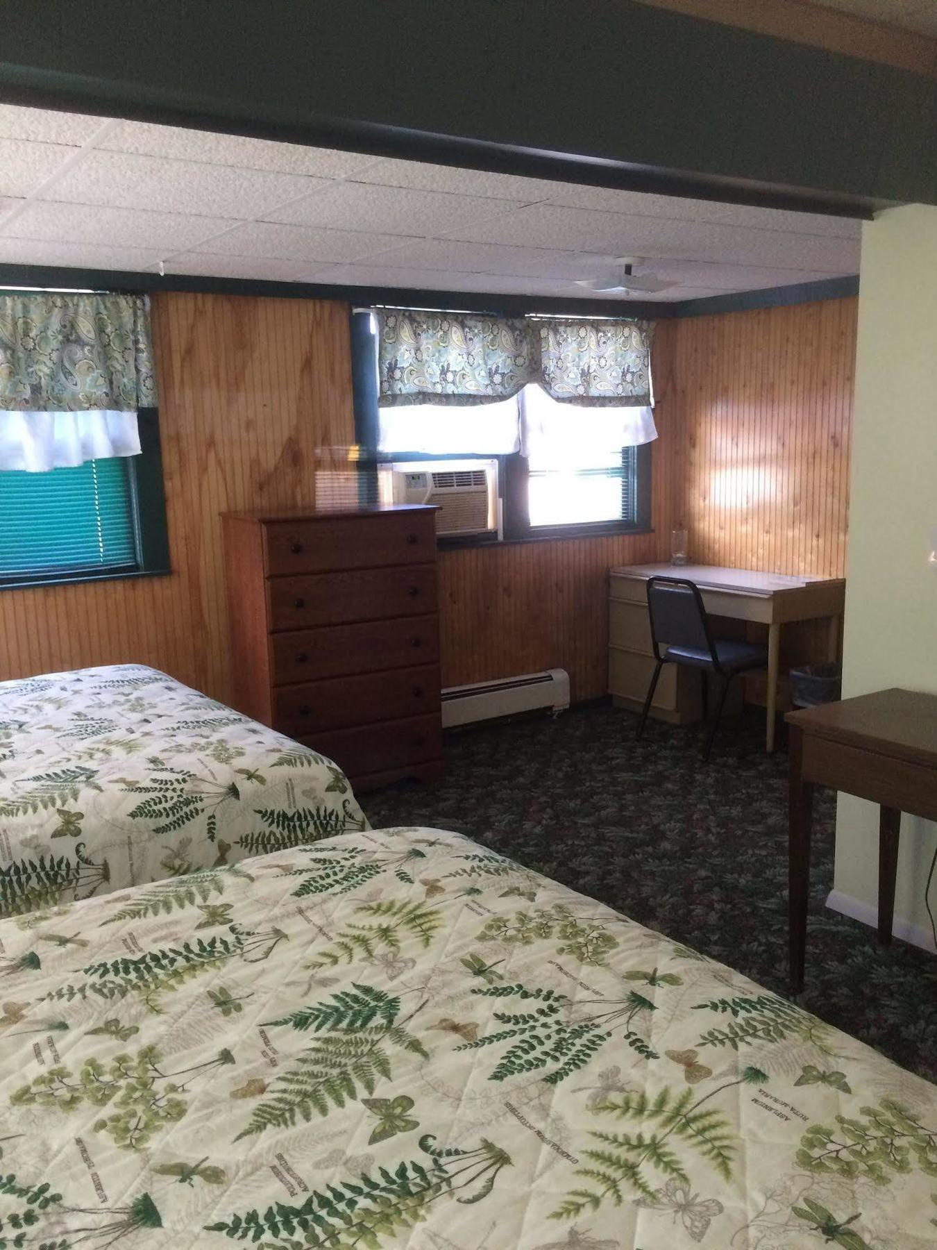 אוסווגו Evergreen Motel מראה חיצוני תמונה