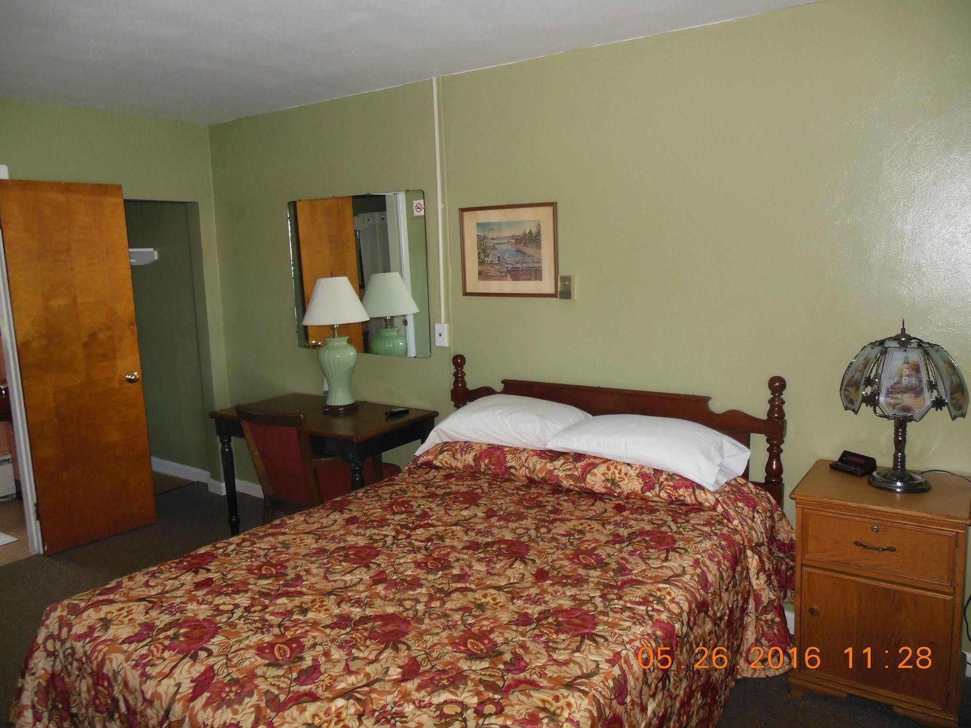 אוסווגו Evergreen Motel מראה חיצוני תמונה