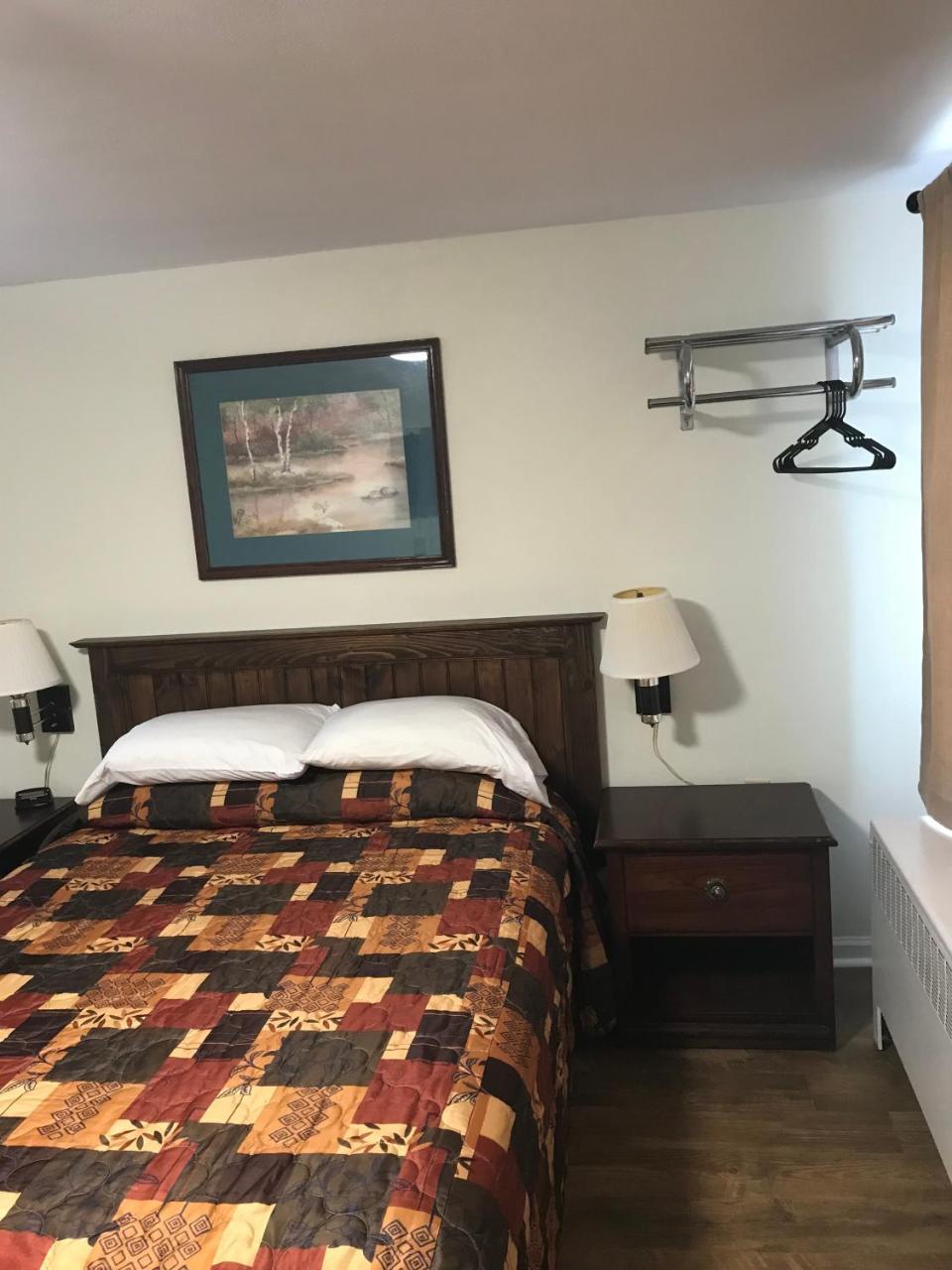 אוסווגו Evergreen Motel מראה חיצוני תמונה