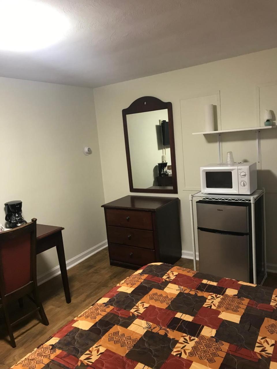 אוסווגו Evergreen Motel מראה חיצוני תמונה