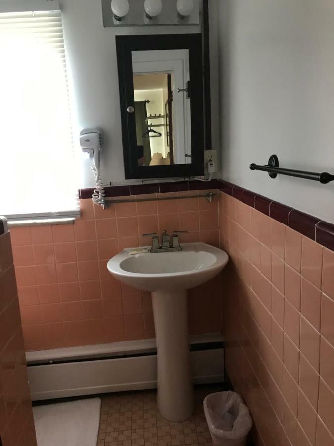 אוסווגו Evergreen Motel מראה חיצוני תמונה