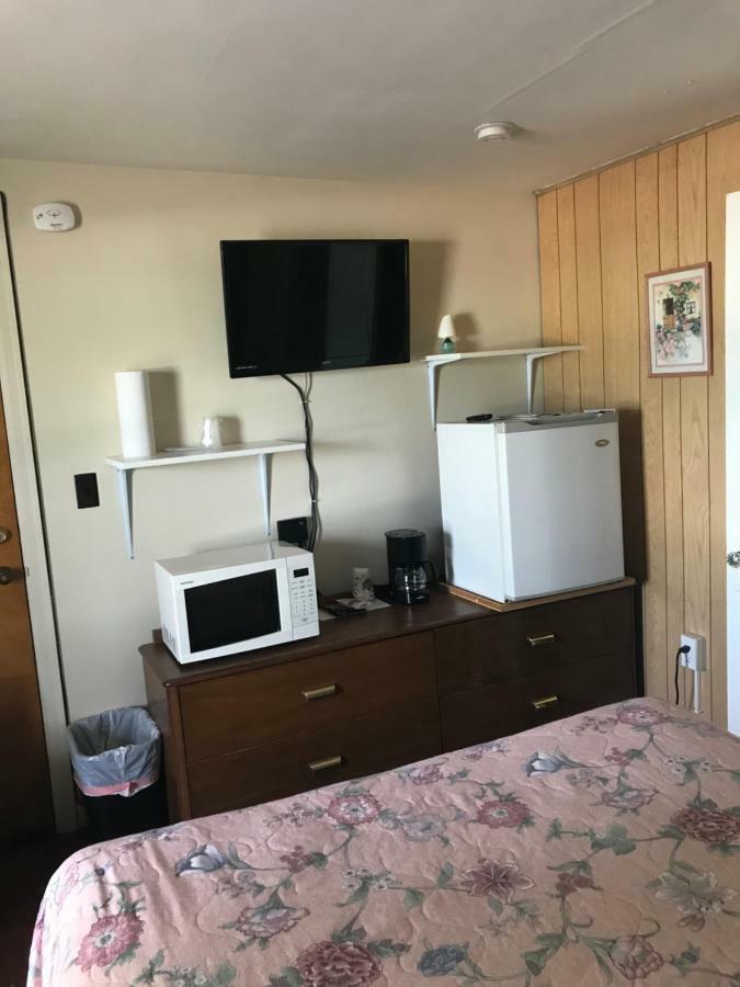 אוסווגו Evergreen Motel מראה חיצוני תמונה
