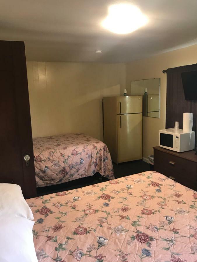 אוסווגו Evergreen Motel מראה חיצוני תמונה