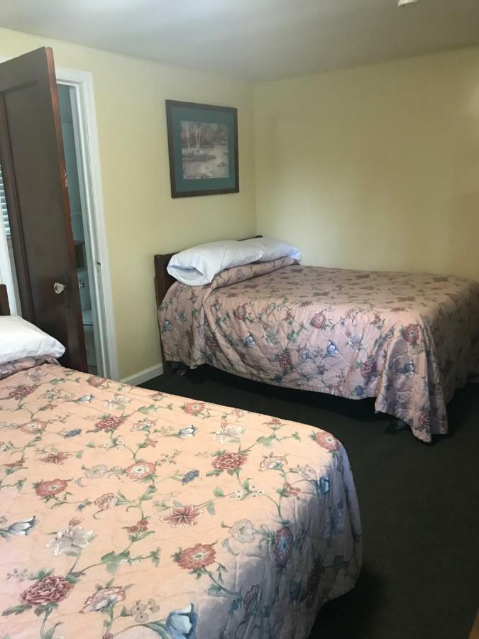 אוסווגו Evergreen Motel מראה חיצוני תמונה
