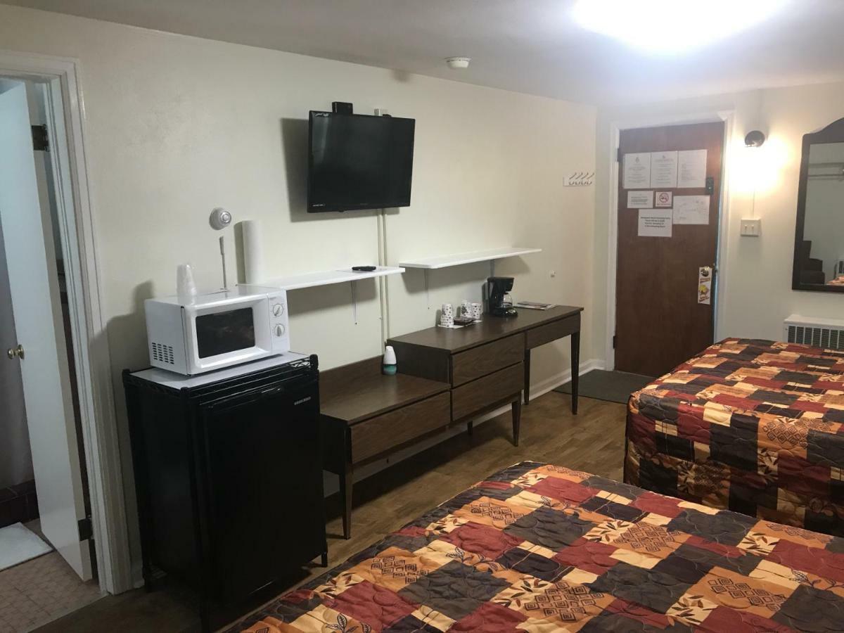 אוסווגו Evergreen Motel מראה חיצוני תמונה