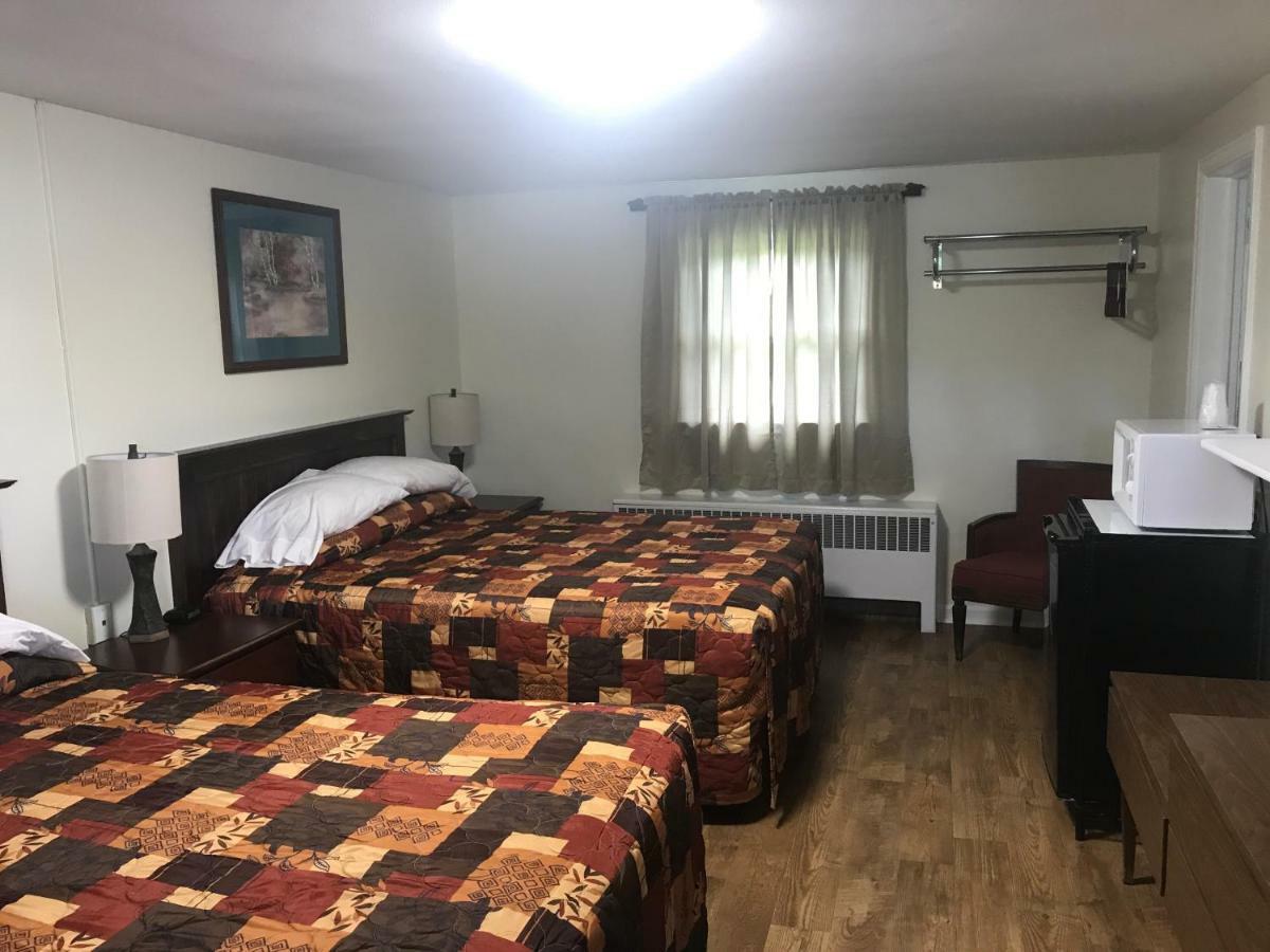 אוסווגו Evergreen Motel מראה חיצוני תמונה